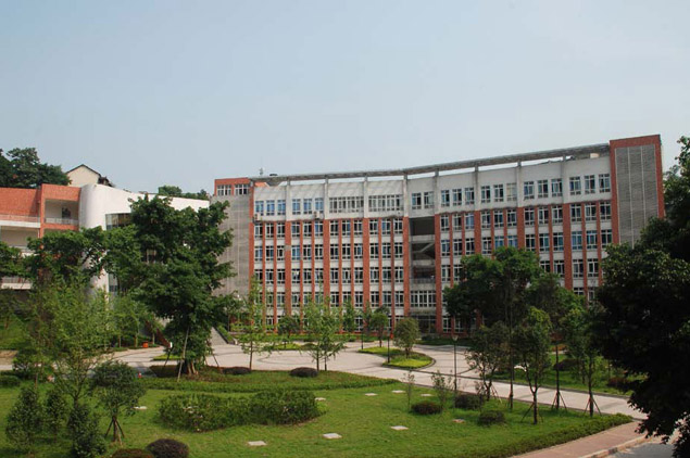 山东淮坊工商职业学院